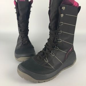 Teva Zermatt Women snow boots Size:9